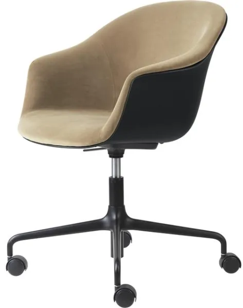 GUBI Bat Toimistotuoli Etuosa Pehmustettu Matta Musta/905 Dune