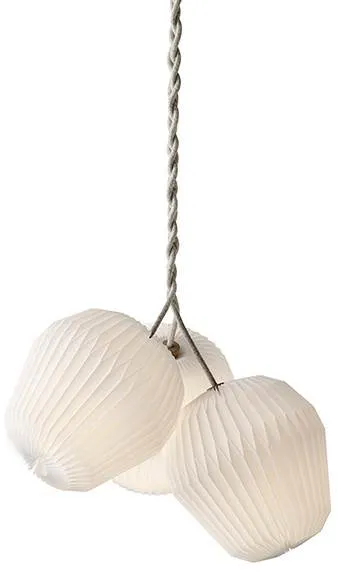 Le Klint THE BOUQUET Large Chandelier 3 vakiovarjostimella